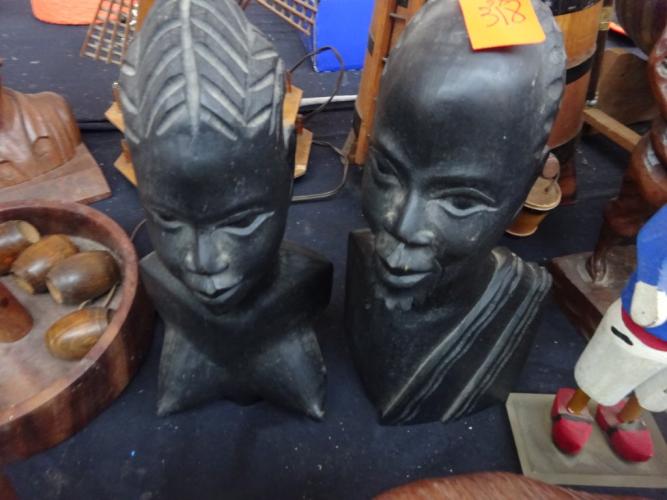 Paar houten beelden Congo – kavel bij Openbare Verkopen, Izegem
