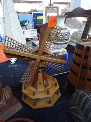 Houten molen – kavel bij Openbare Verkopen, Izegem