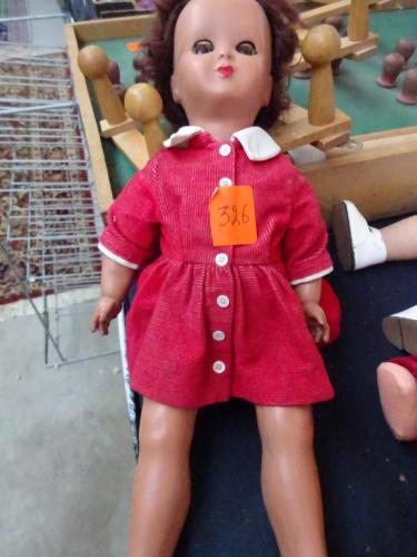 Pop sprekende pop UNIGA BELGIUM H38cm – kavel bij Openbare Verkopen, Izegem