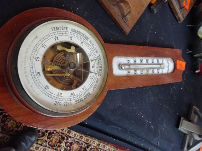 Oude barometer + thermometer – kavel bij Openbare Verkopen, Izegem
