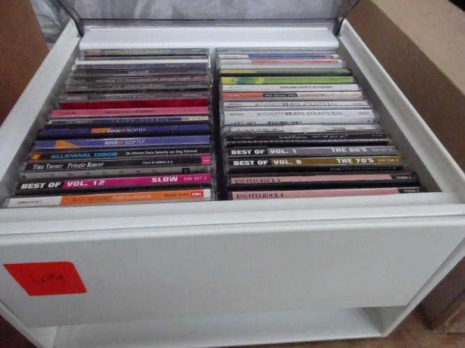 Vintage CD Box met 30 populaire CD's – kavel bij Openbare Verkopen, Izegem
