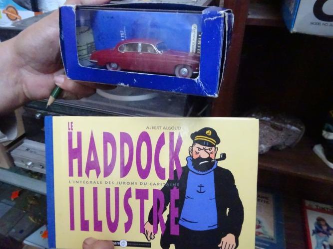 Auto tintin met boek – kavel bij Openbare Verkopen, Izegem